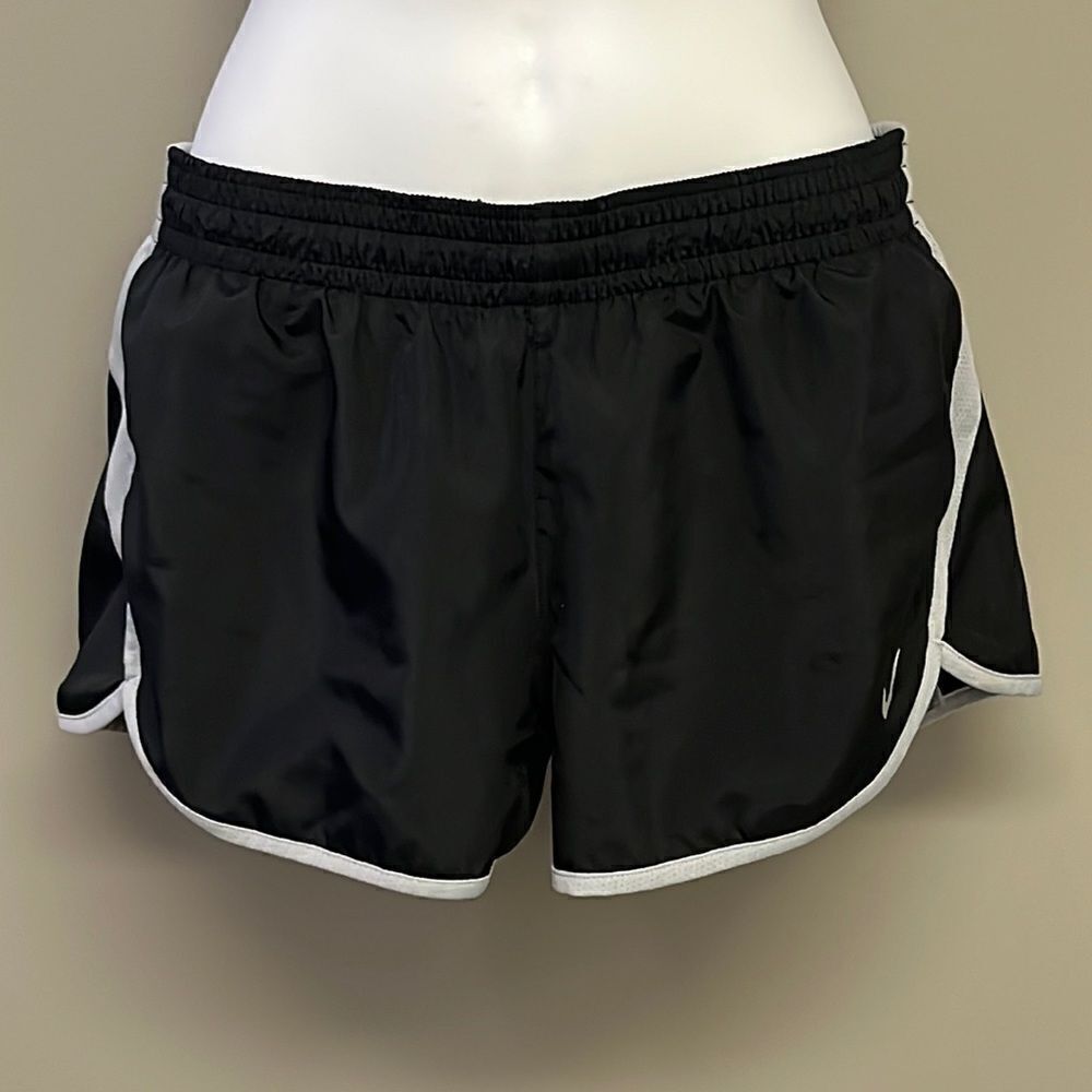 Nike Women’s Black/Gray Athletic Shorts with Built-in Drawstring Shorts- Medium